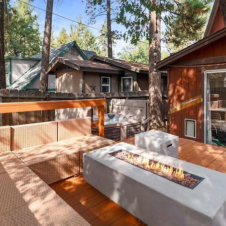 Green Leaf Lodge - Classic Mountain Gambrel Cabin With Hot Tub! Sugarloaf Exterior photo