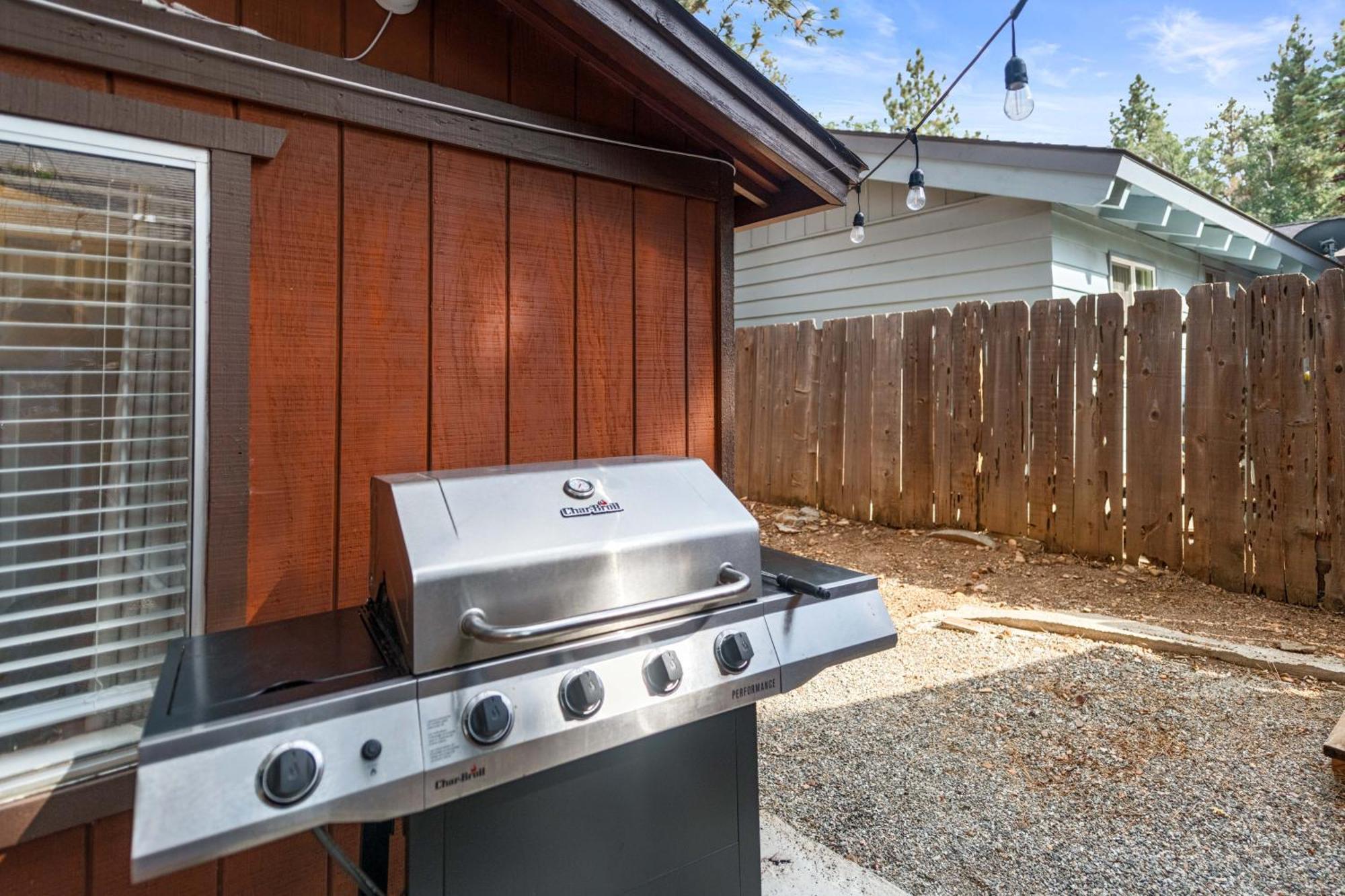 Green Leaf Lodge - Classic Mountain Gambrel Cabin With Hot Tub! Sugarloaf Exterior photo